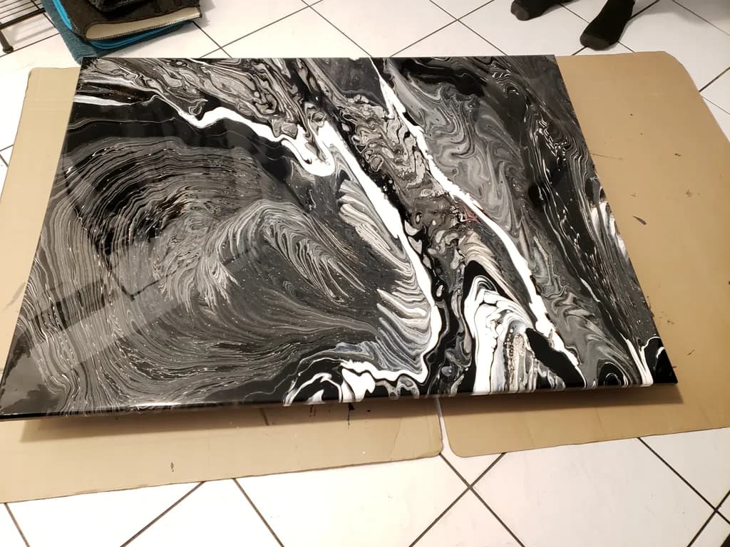 Monochrome Flow