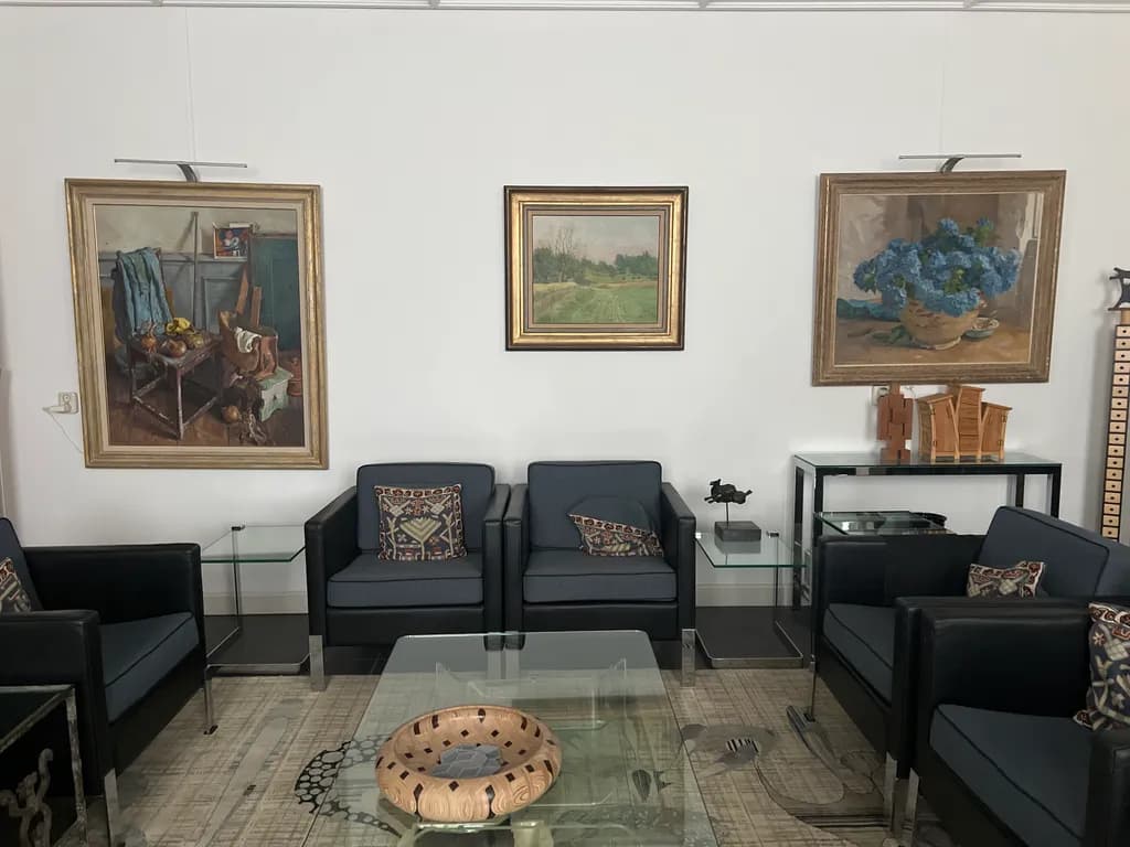 Artful Interiors