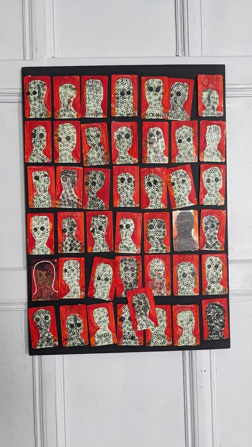 Red Faces Grid