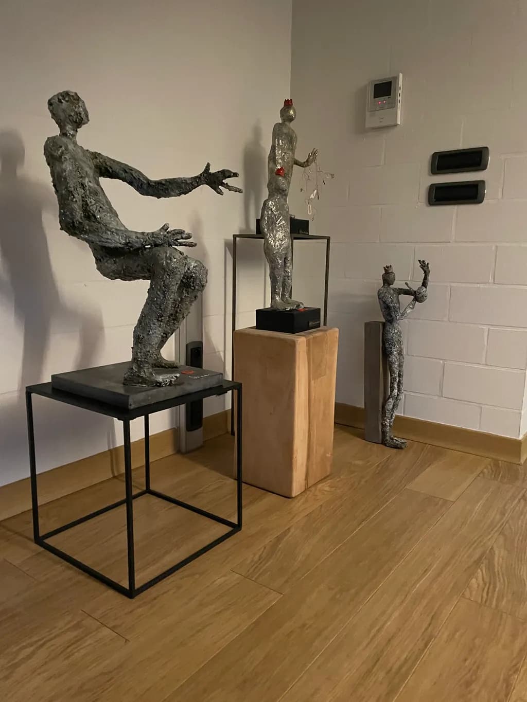 Reaching Figures