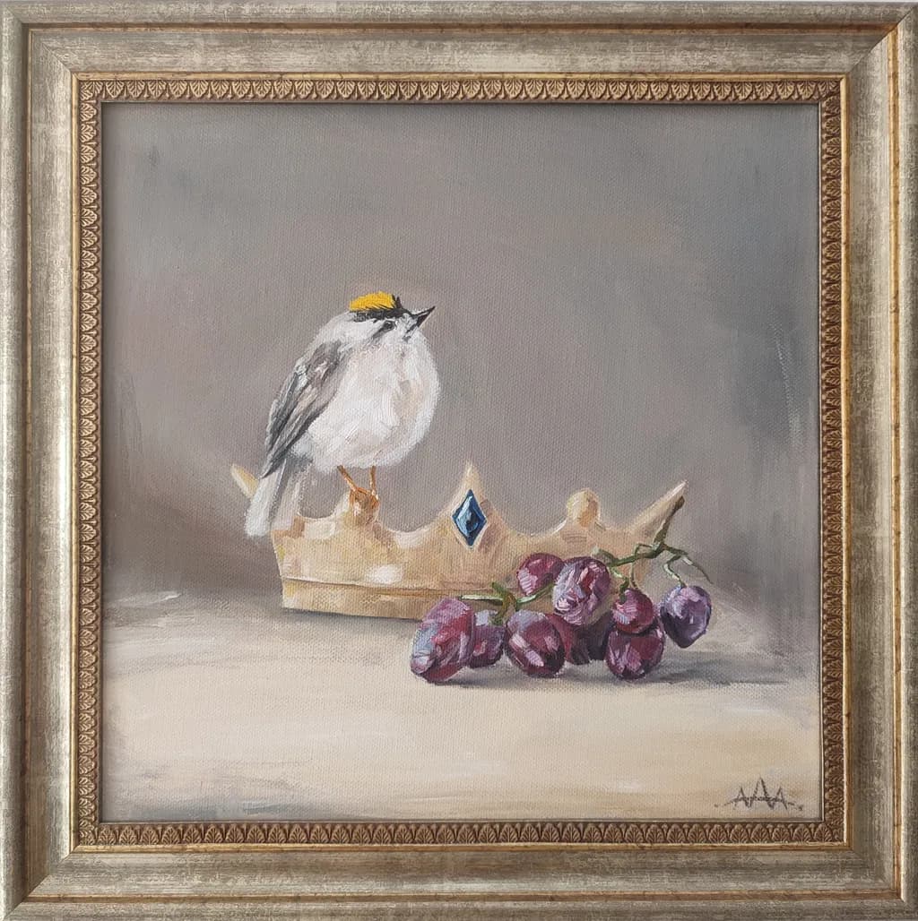 Bird on Crown with Grapes