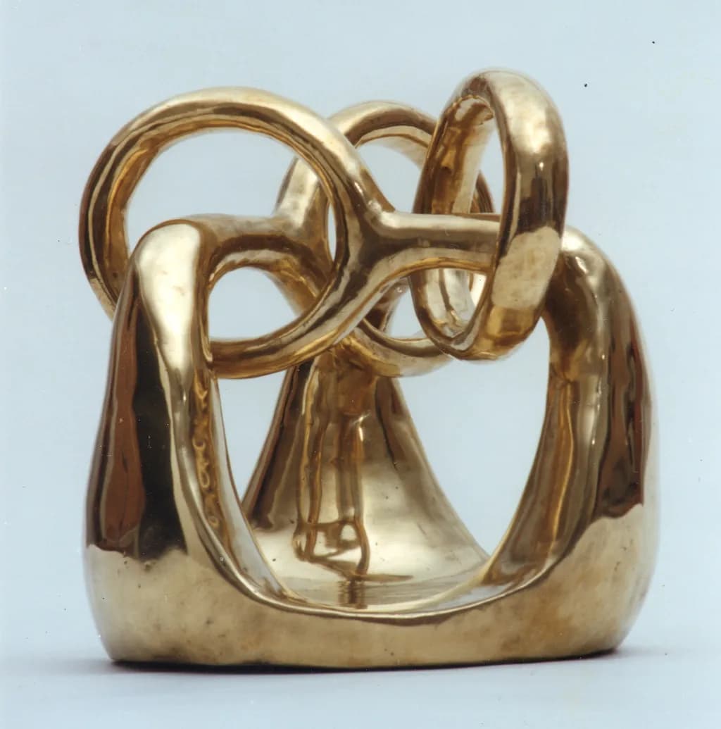 Escultura Triangular