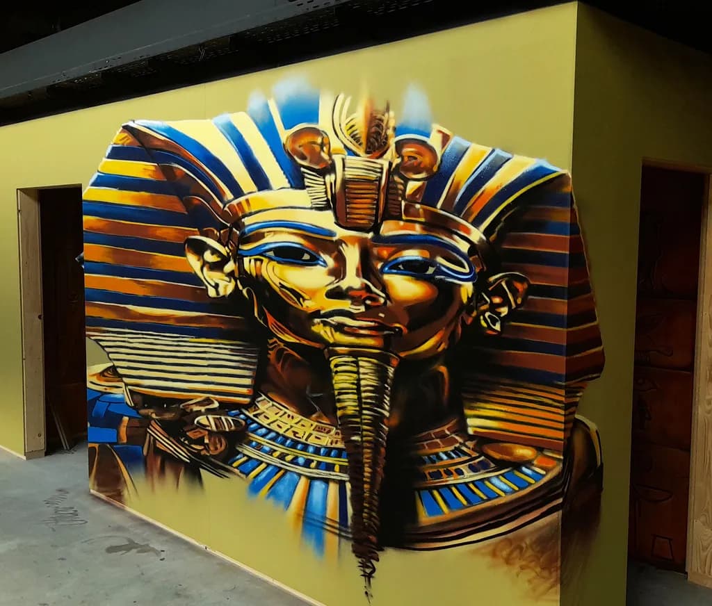 Golden Pharaoh: A Vibrant Tribute to Ancient Majesty in Urban Artistry