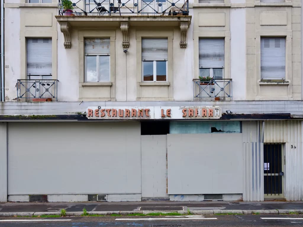 Restaurant Facade