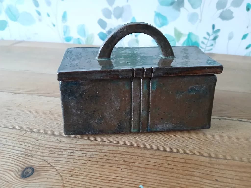 Weathered Green Box