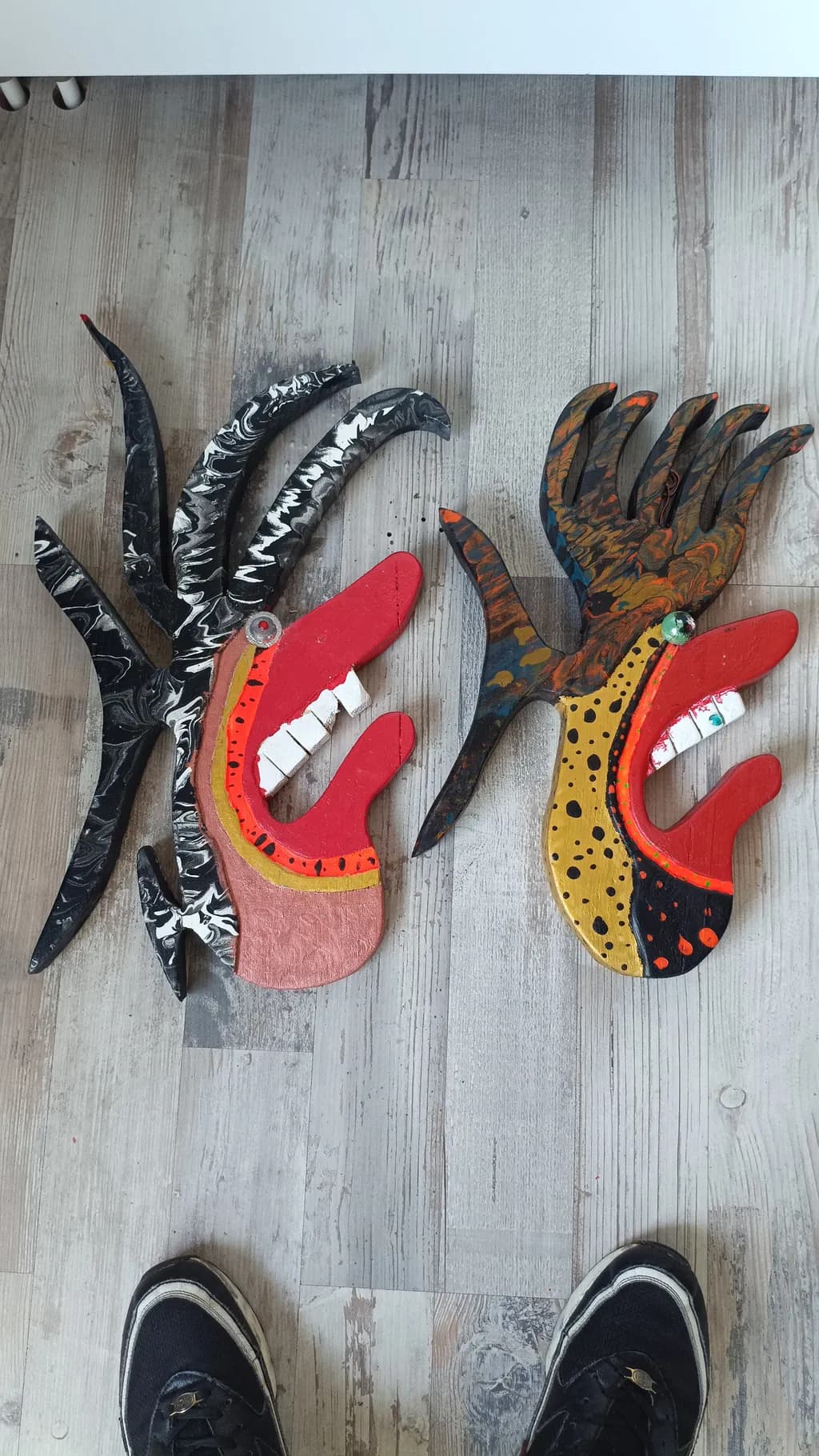 Dual Rooster Heads