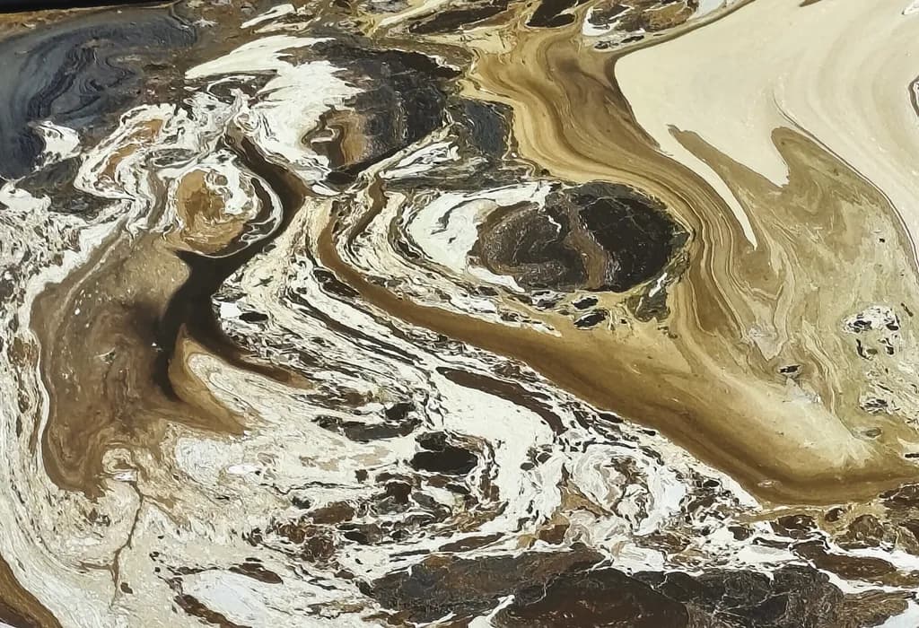 Mud Flow Patterns