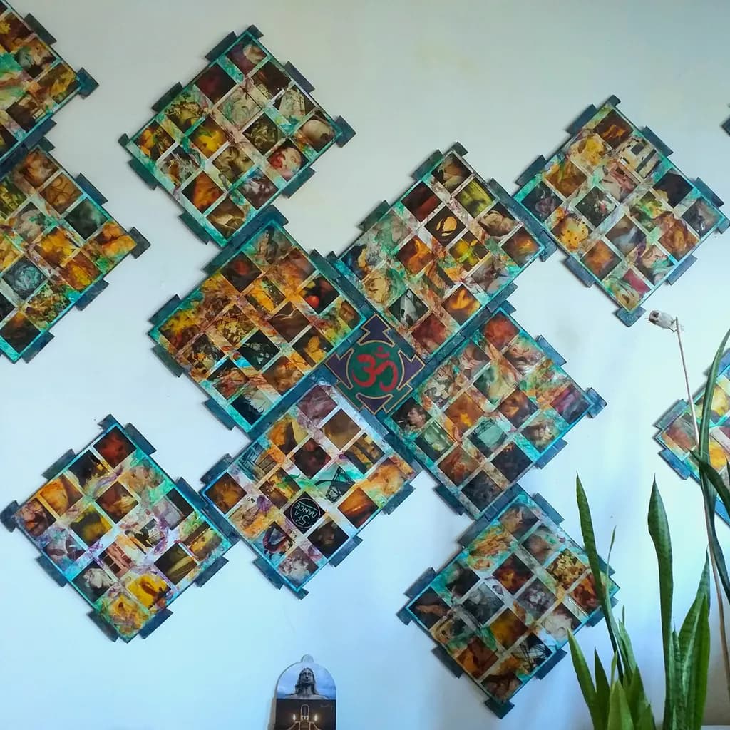 Chromatic Grid Assembly