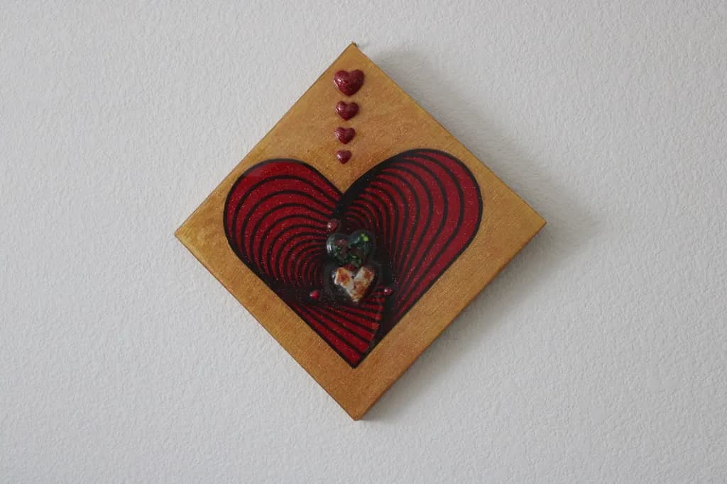 Concentric Hearts Tile