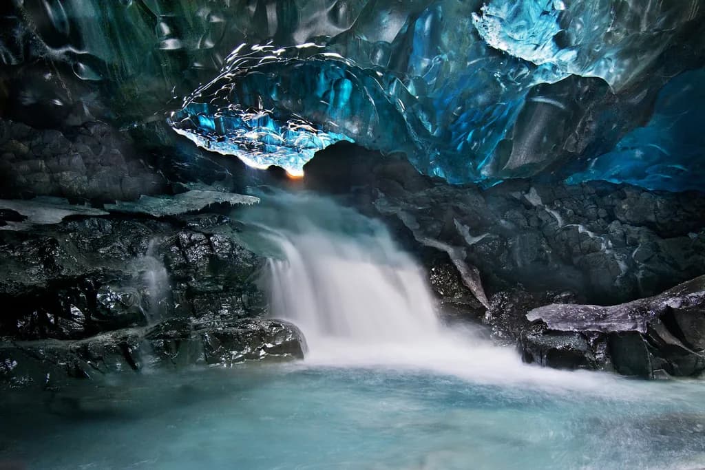 Frozen Cascade