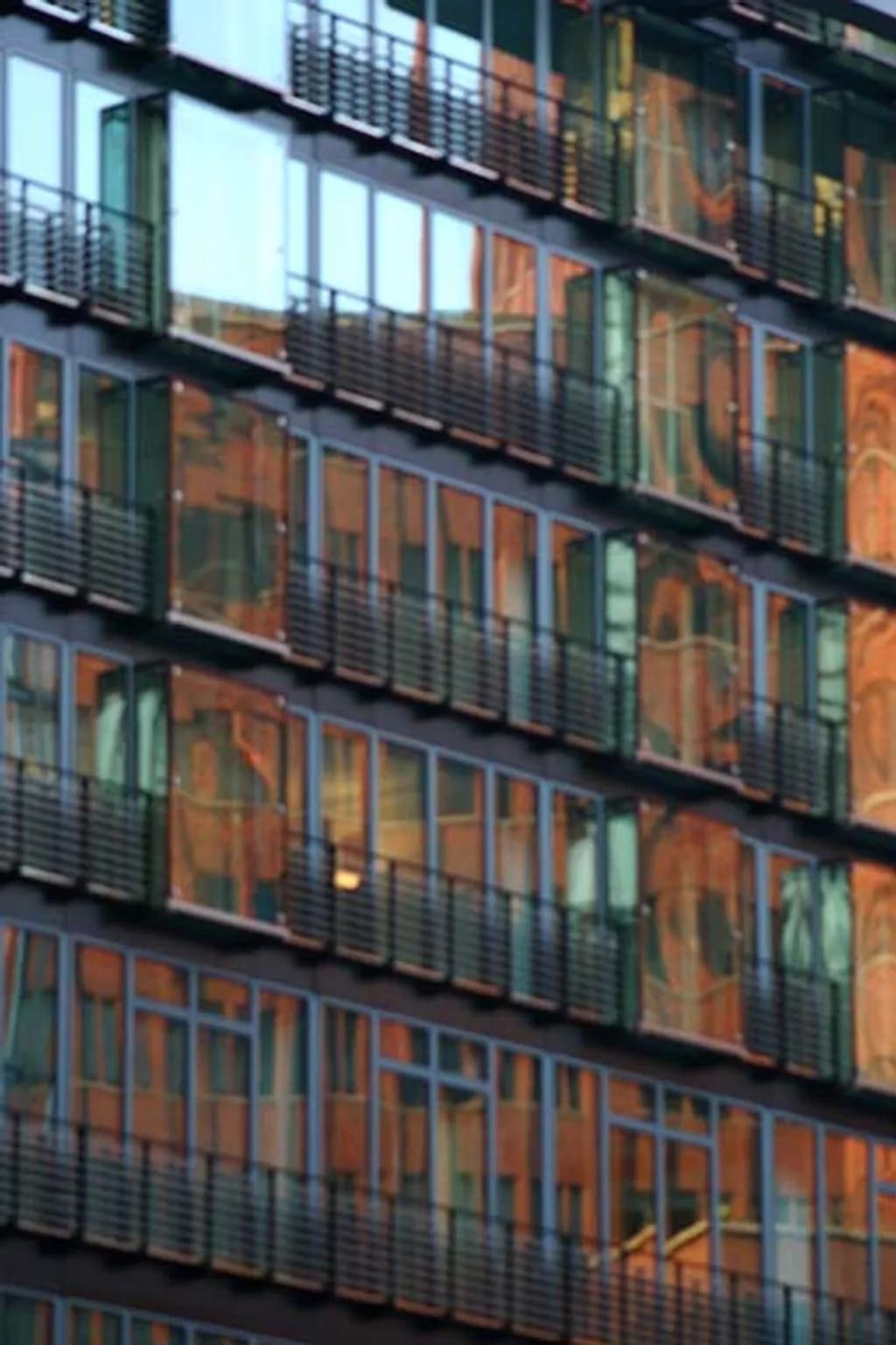 Reflecting Berlin