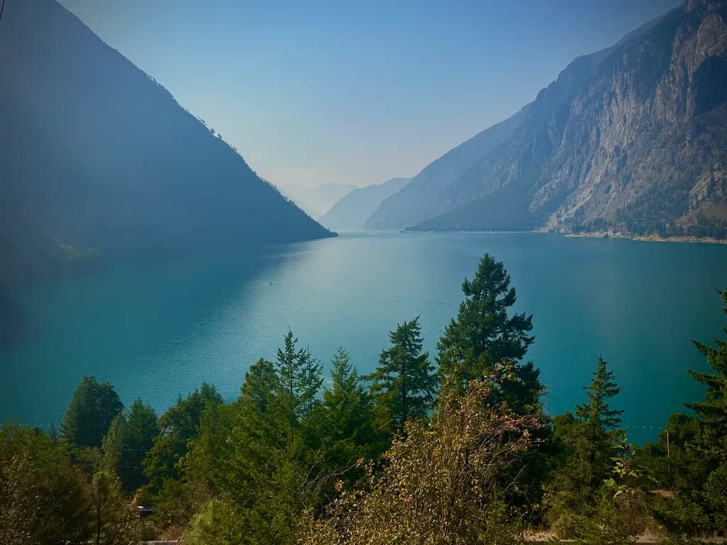 Mountain Veil Lake