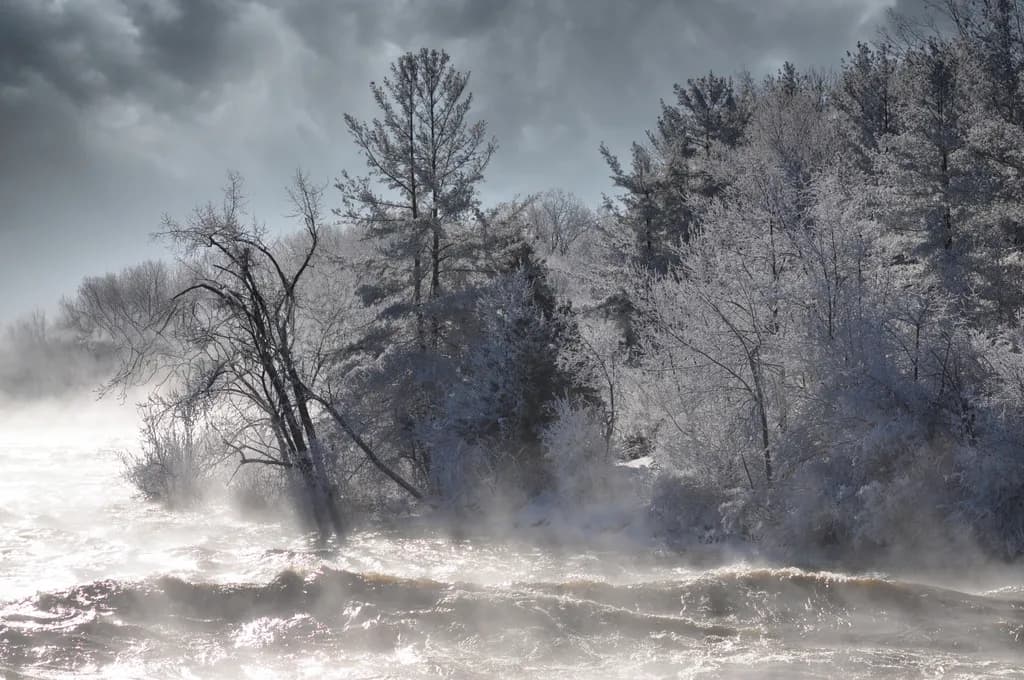 Frozen Cascade