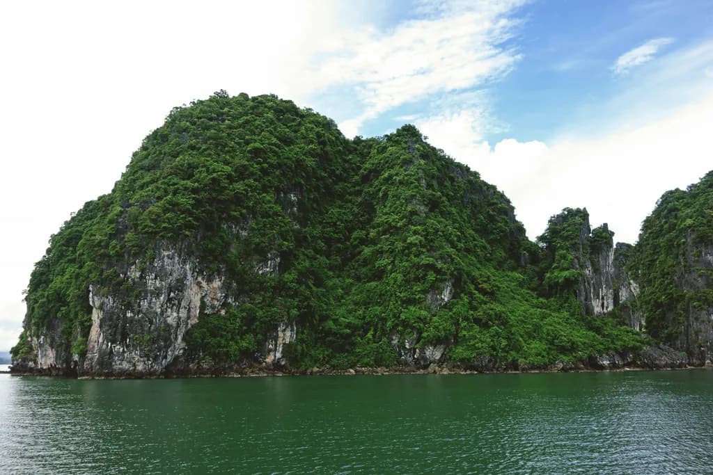 Whispers of the Emerald Peaks: A Serene Reflection on Nature's Majesty