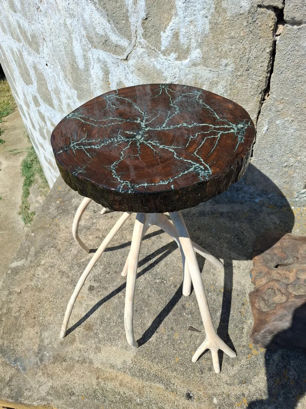 Veined Wood Pedestal