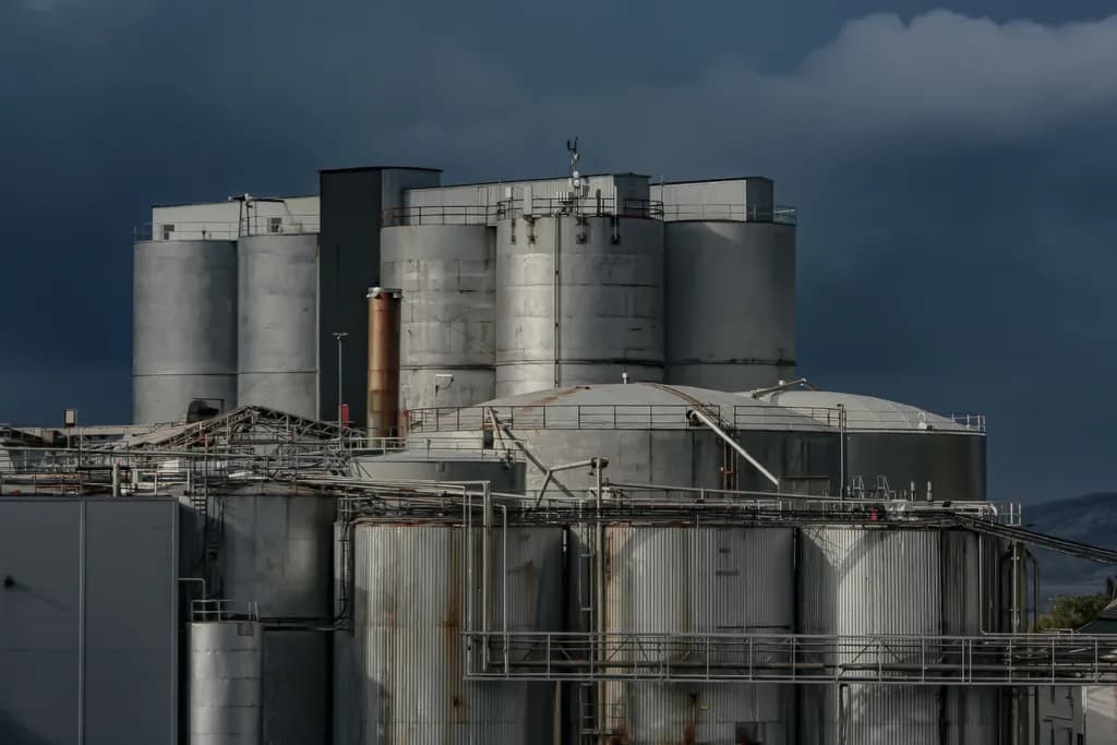 Industrial Silos
