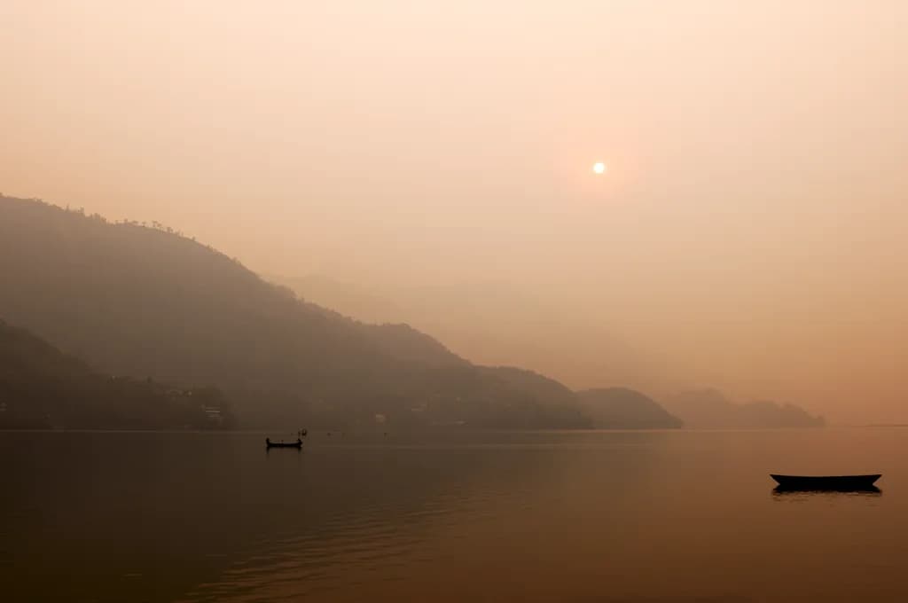 Misty Lakeboats
