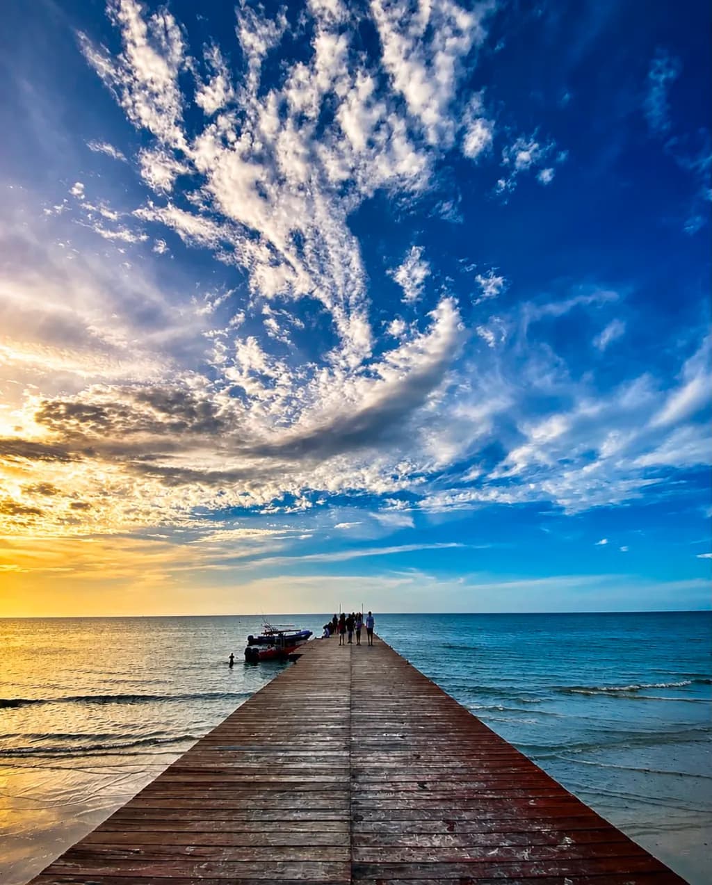 Muelle de Holbox Sunset