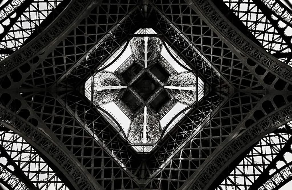 Eiffel Tower Structure