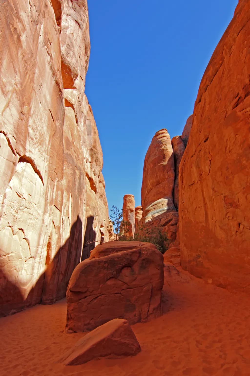 Stonecarvers Alley
