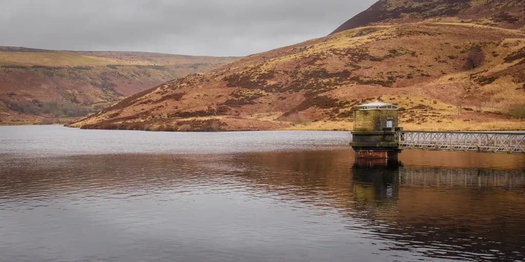 Dovestone Reservoir