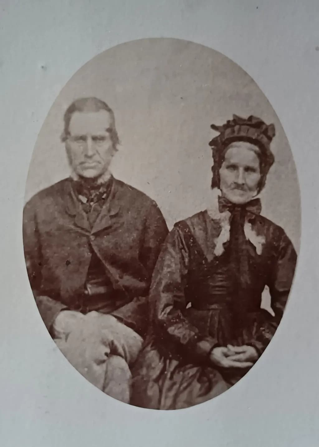 Vintage Pair Pose
