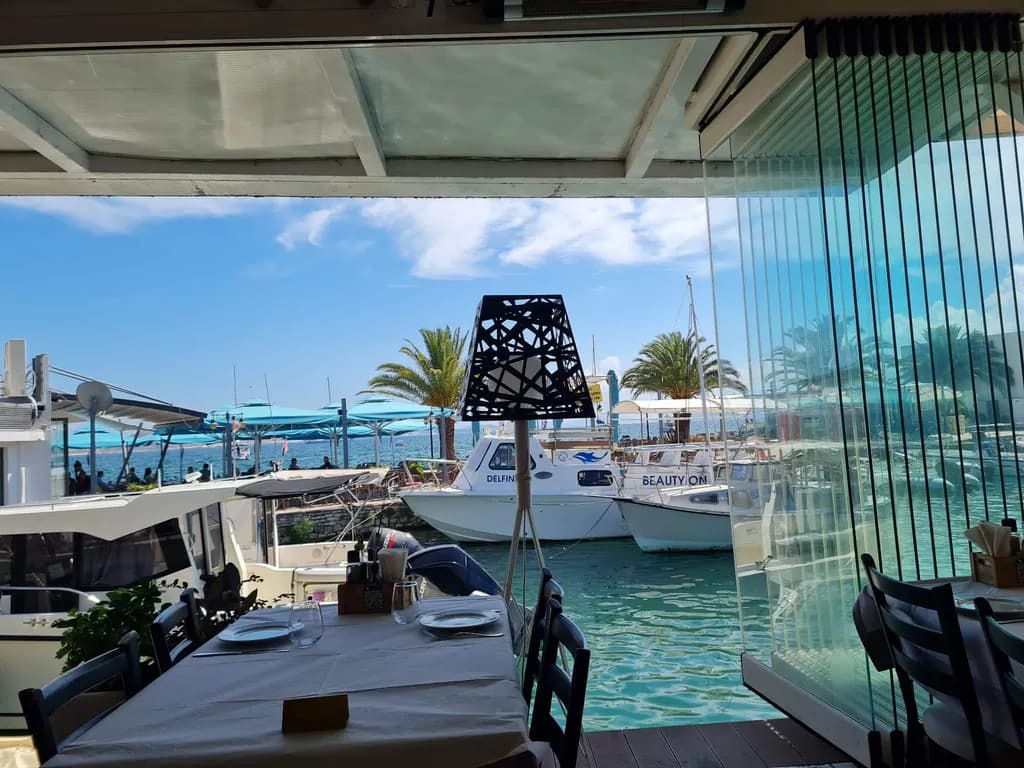 Harbor View Dining
