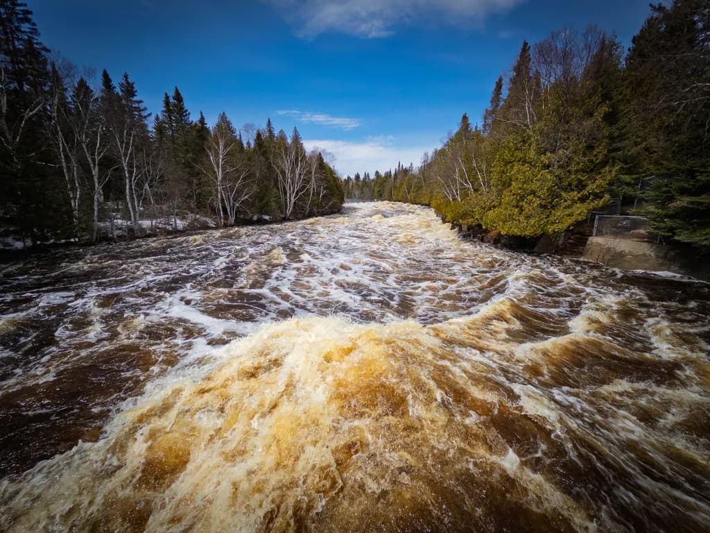 Rushing Current