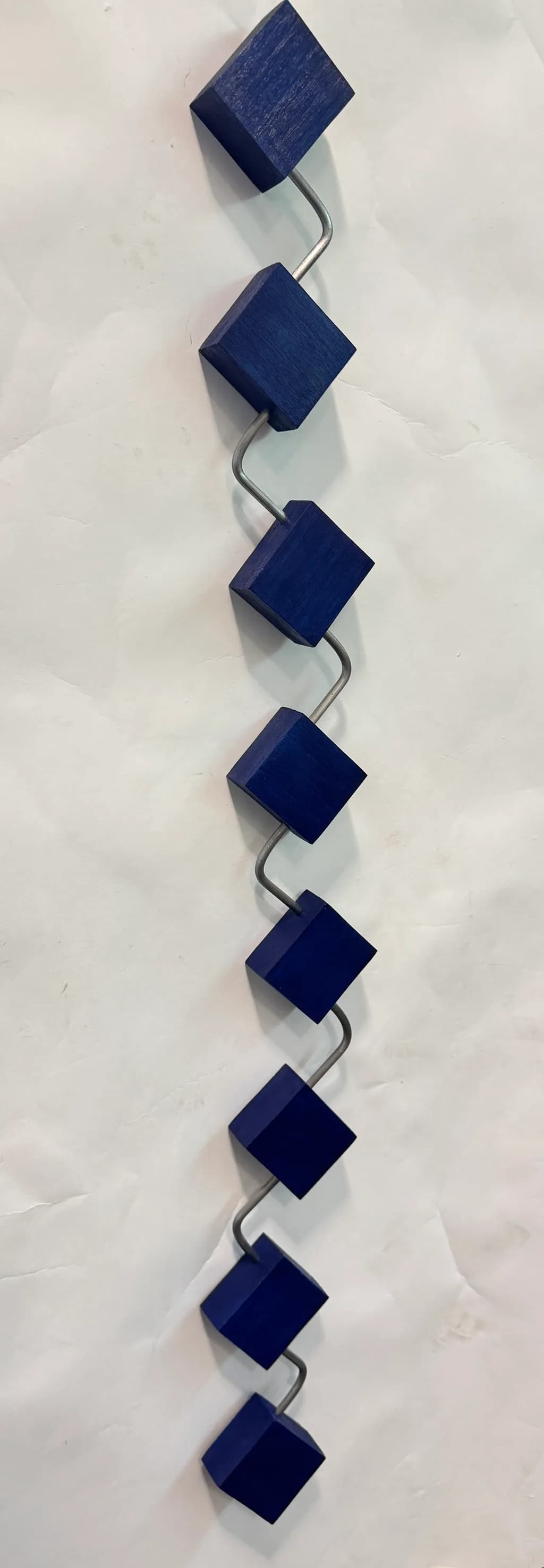 Zigzag Cubes