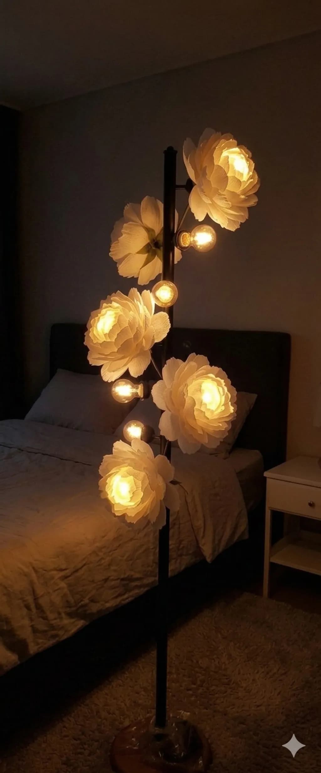 Blossom Glow Lamp