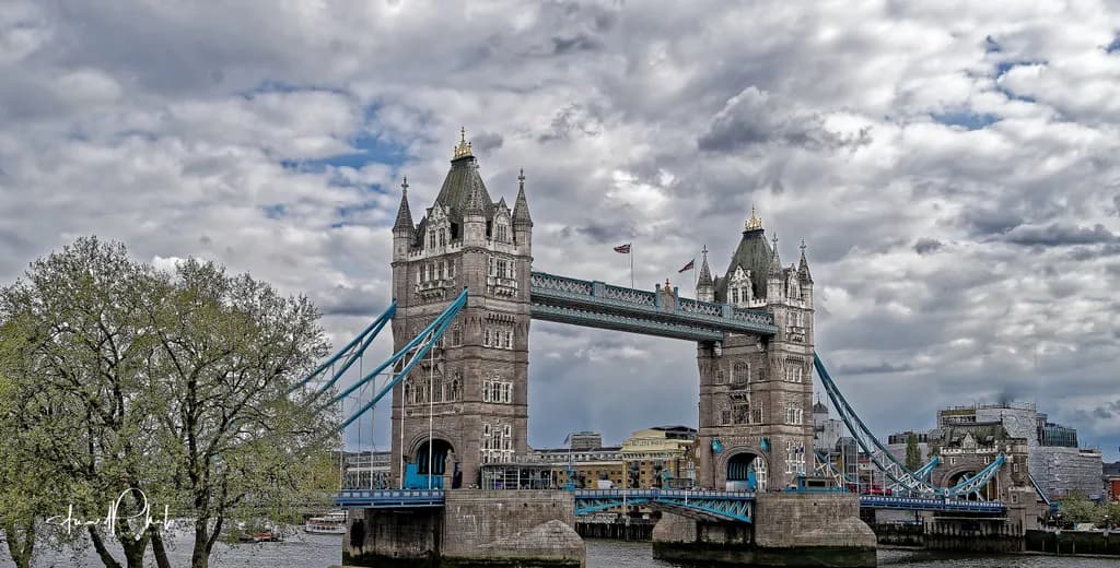 Tower Bridge Moment