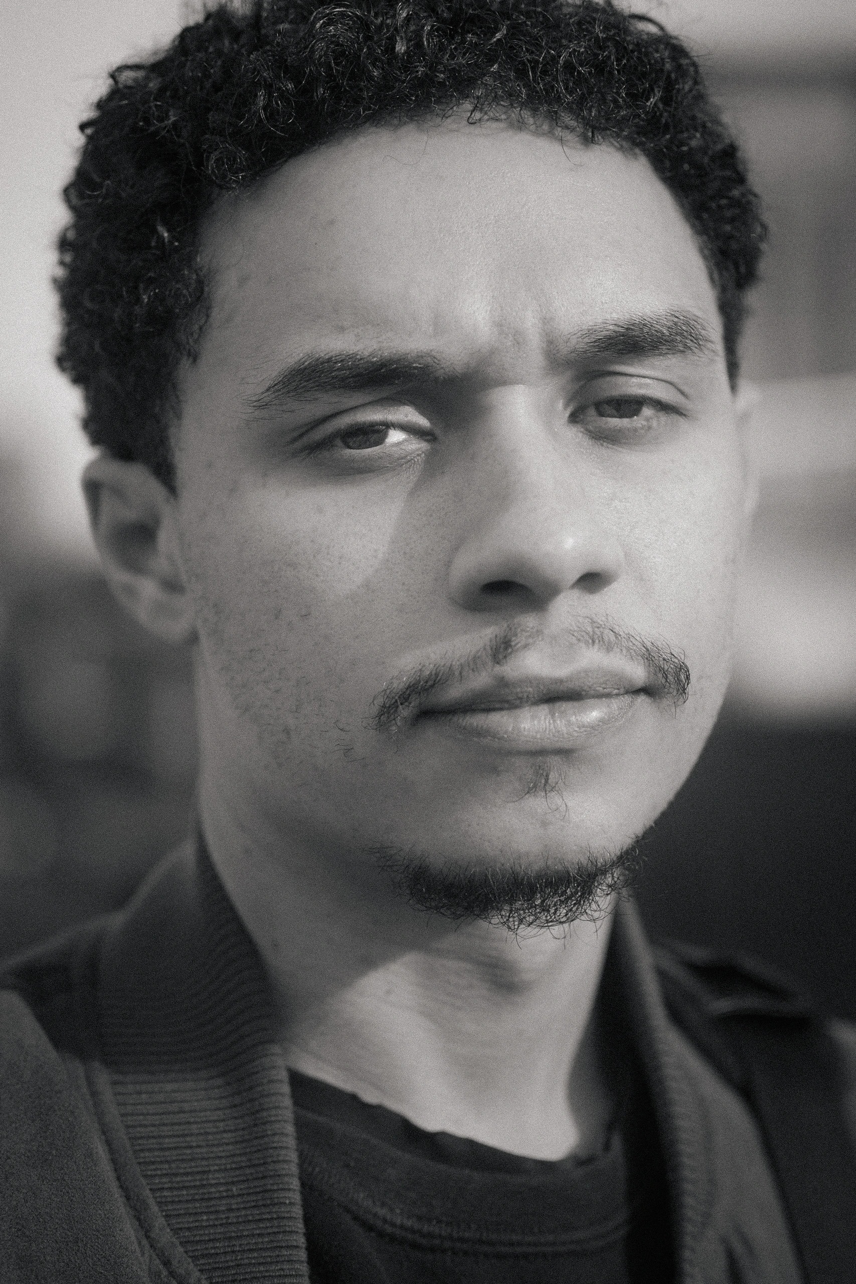 Curly Gaze