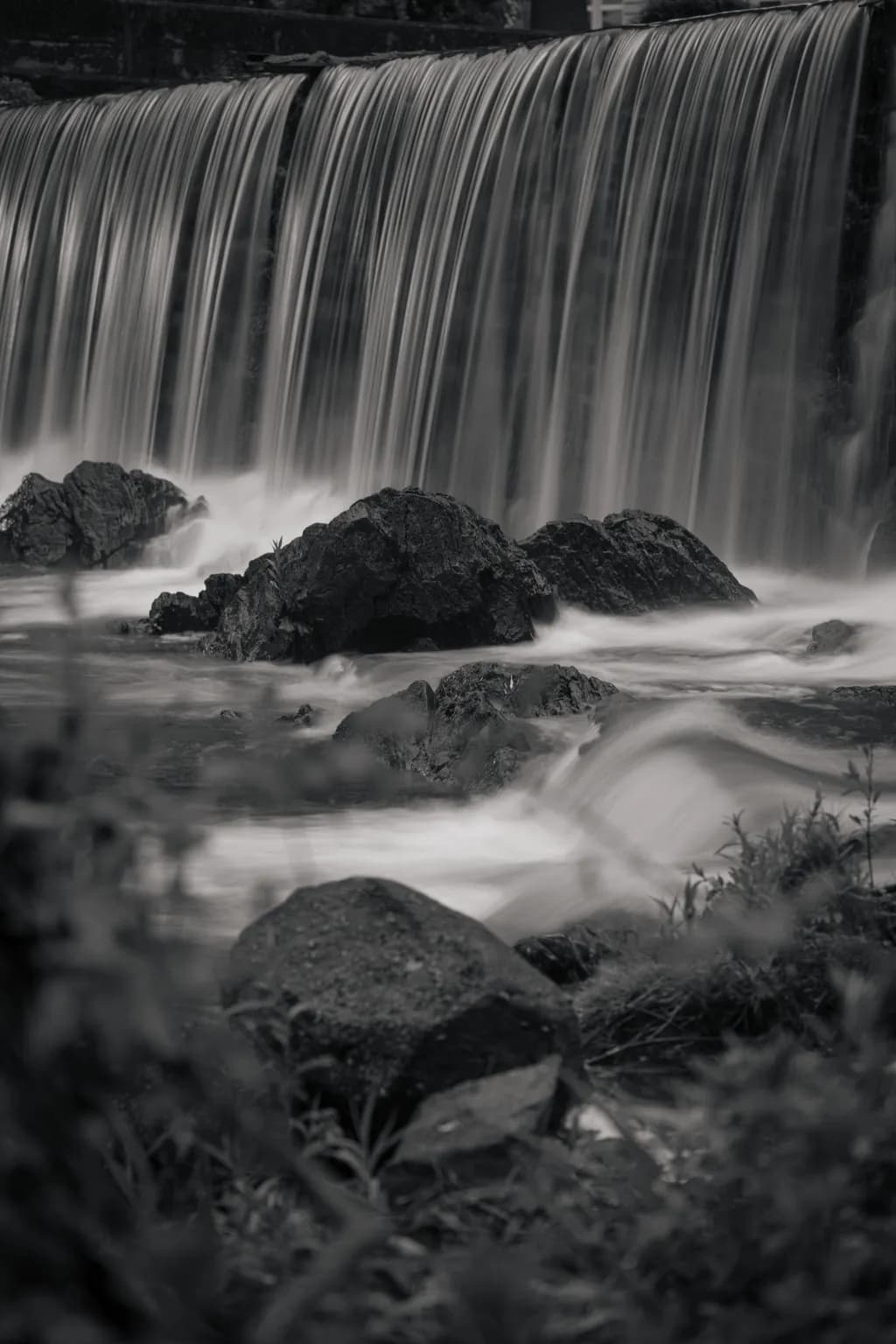 Flowing Monochrome