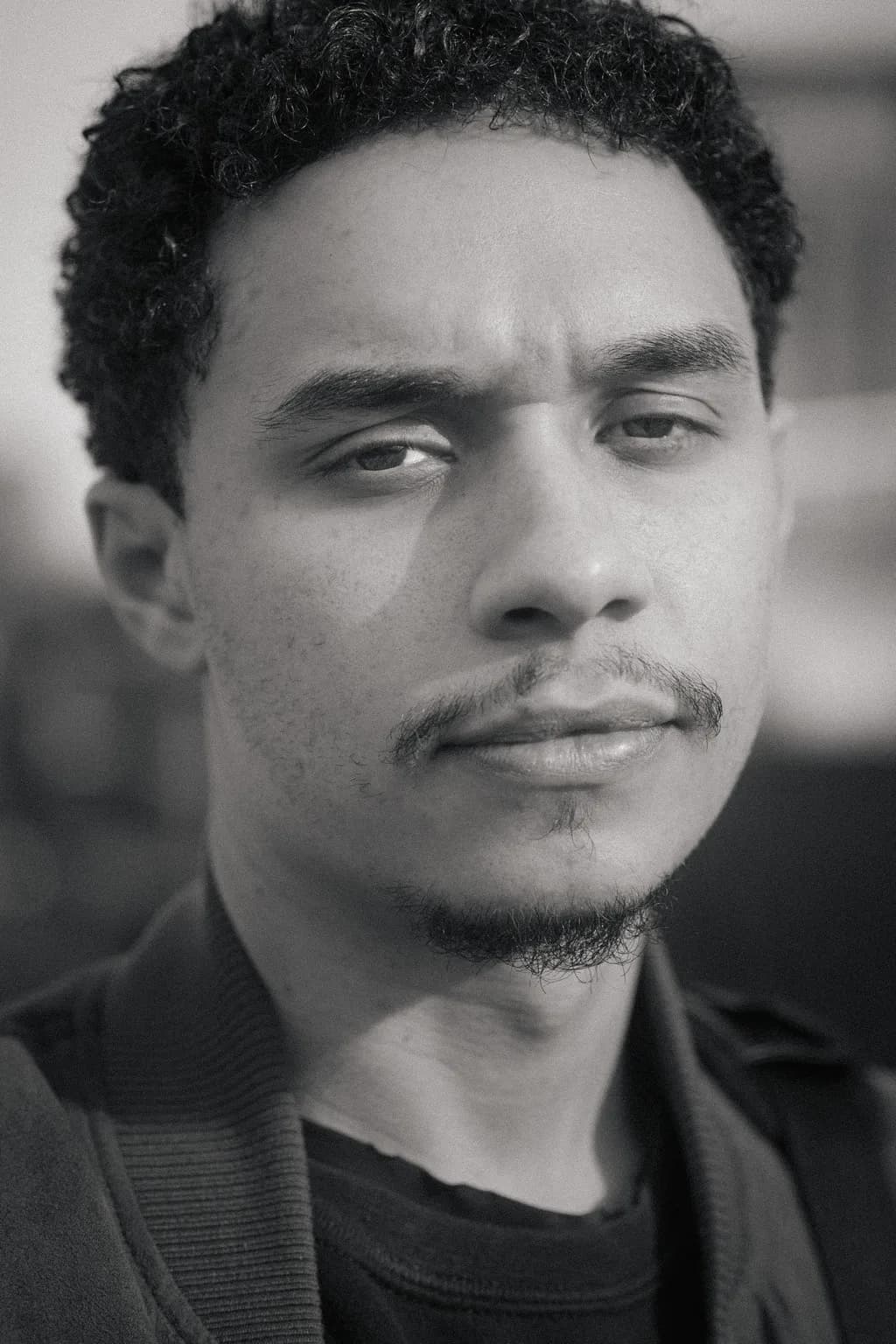 Curly Gaze