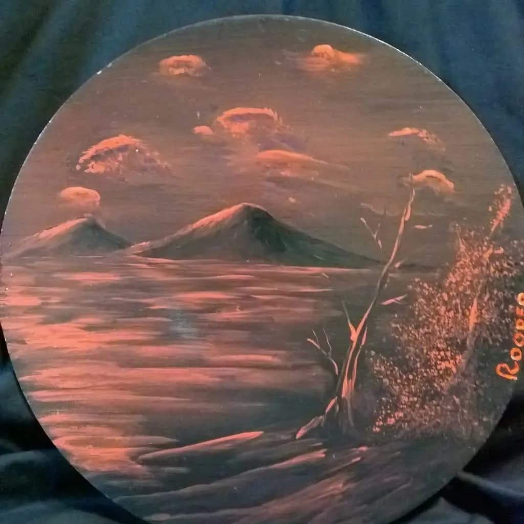 Dusky Horizons