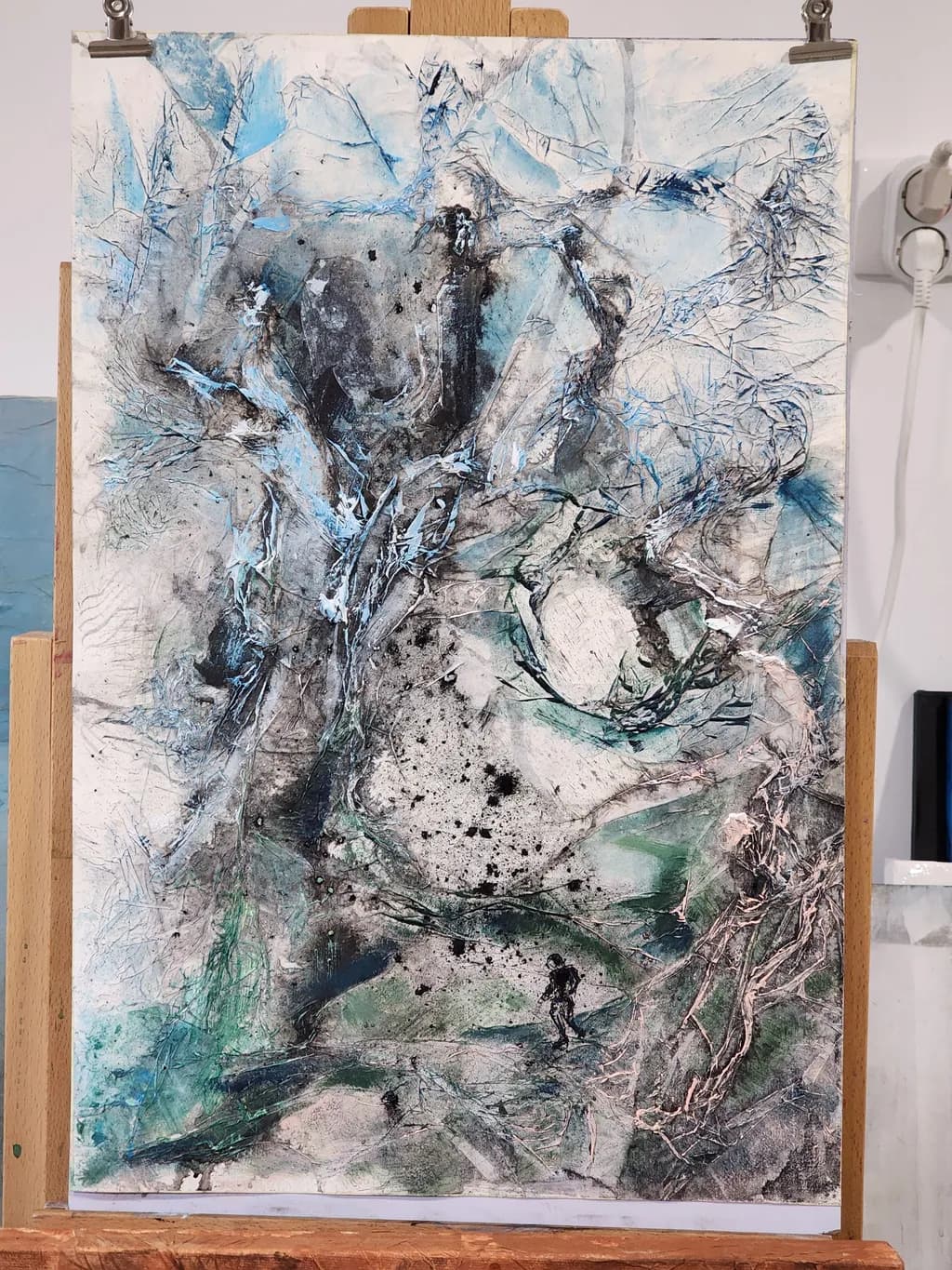 Fractured Currents