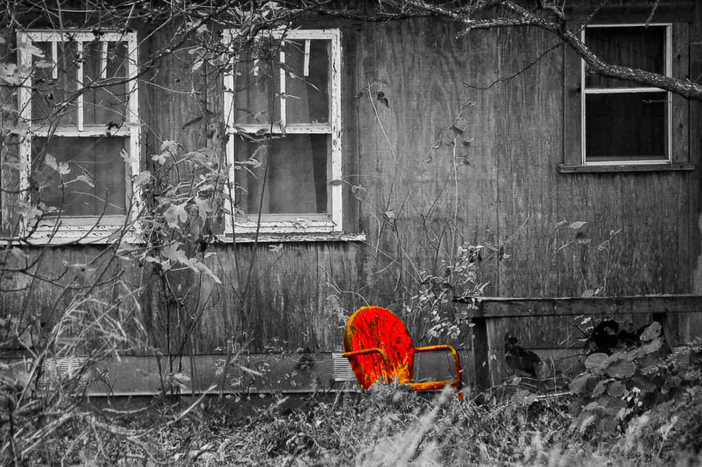 Black & White Chair Contrast