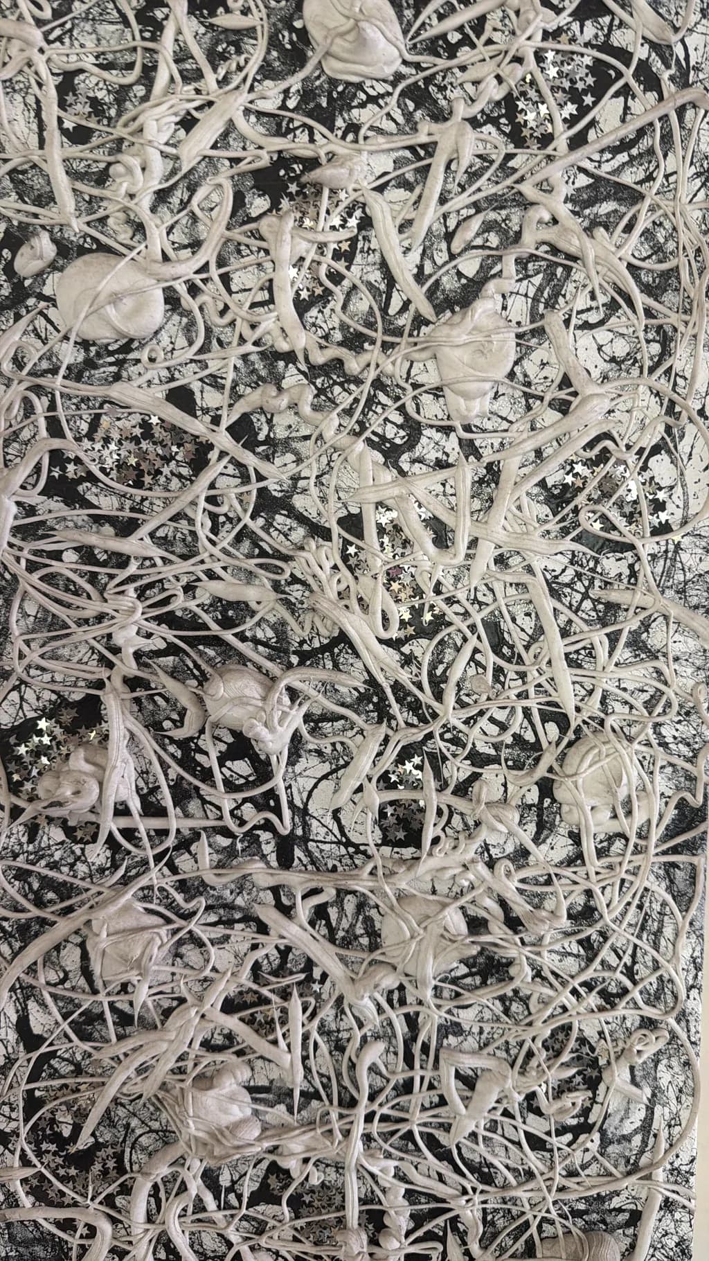 Tangled Currents