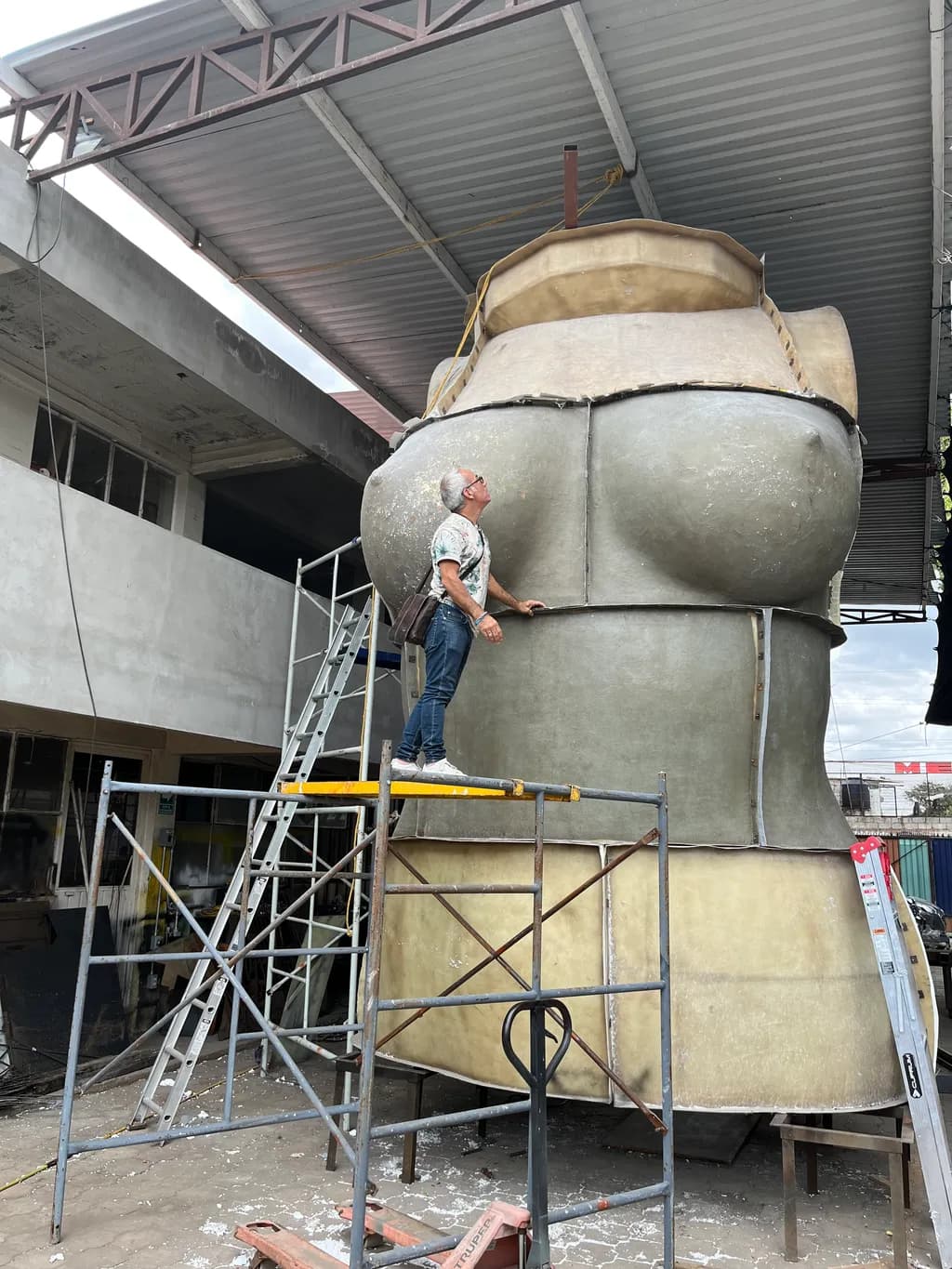 Monumental Form