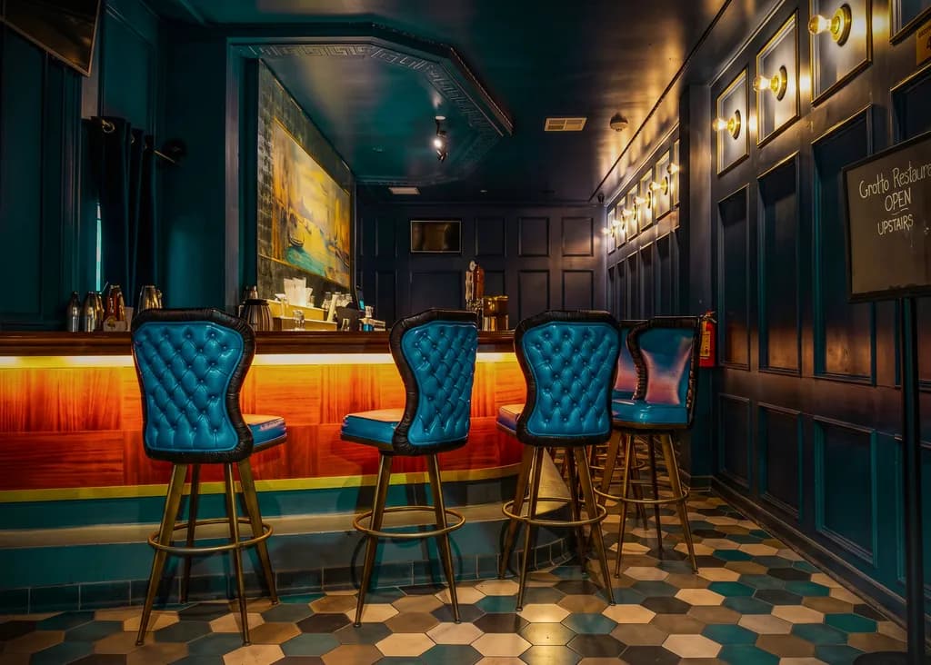 Grotto Bar