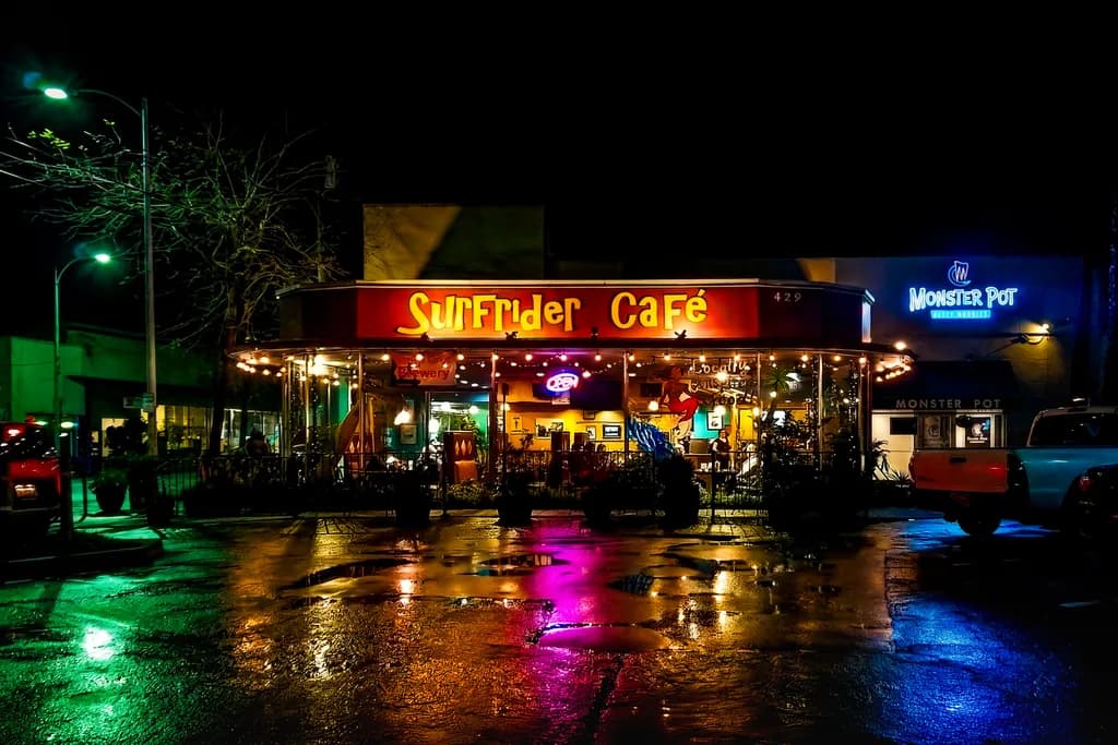 Surfrider Cafe