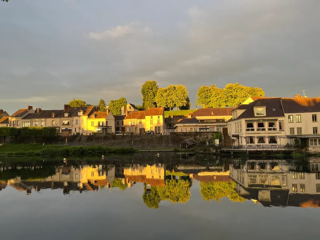 Golden Reflection Village