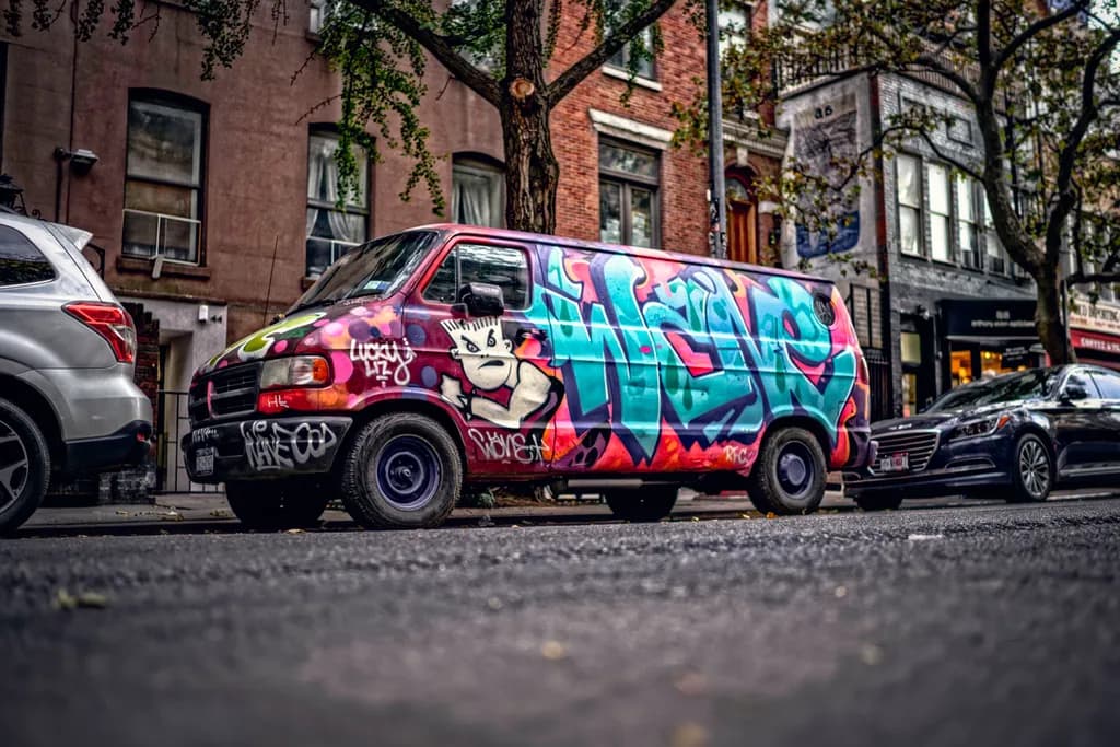 Urban Canvas Van