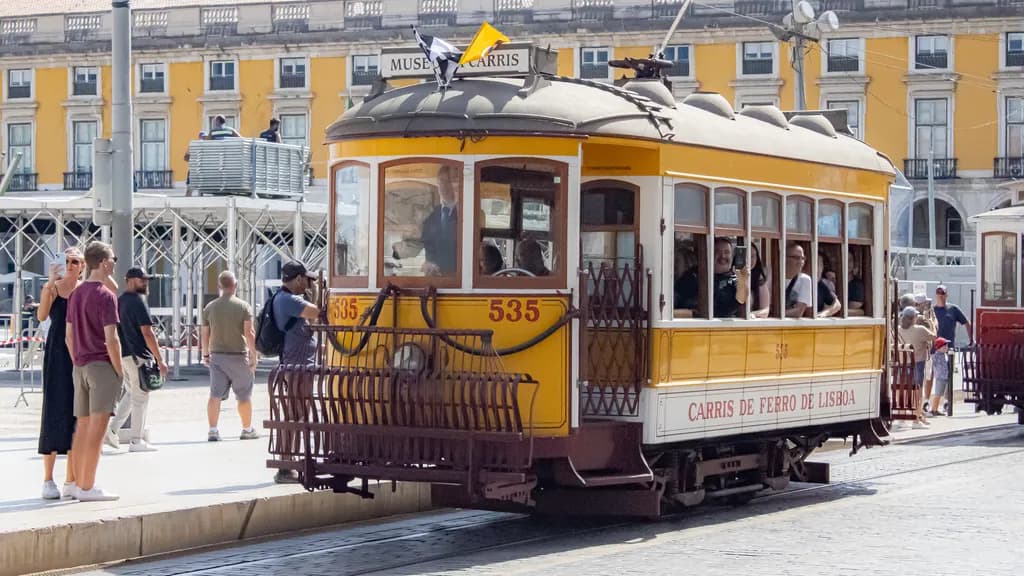 Lisbon Tram 535