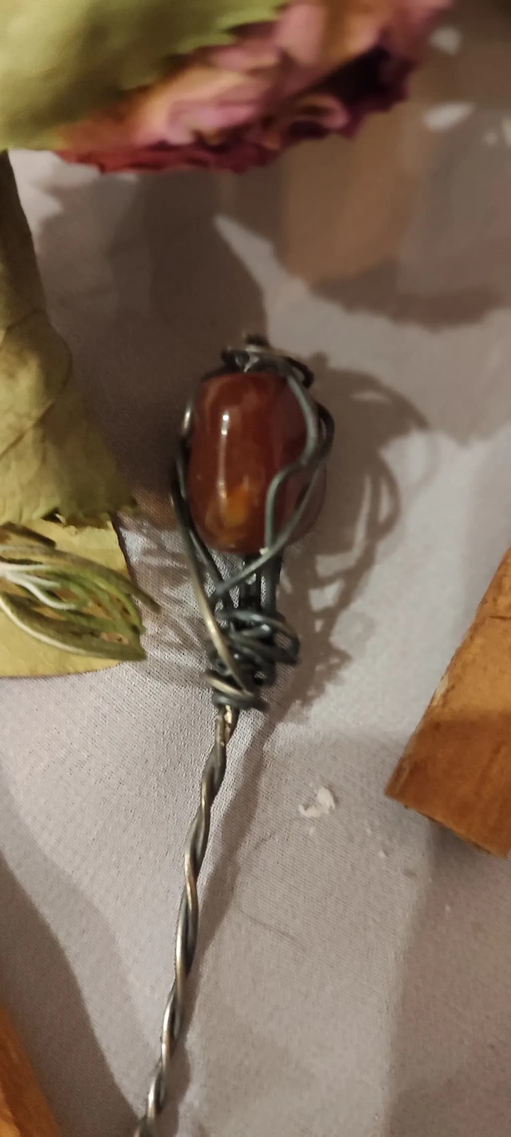 Amber Wire Pendant