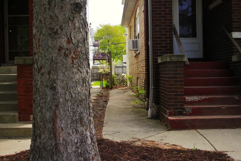 Narrow Passageway