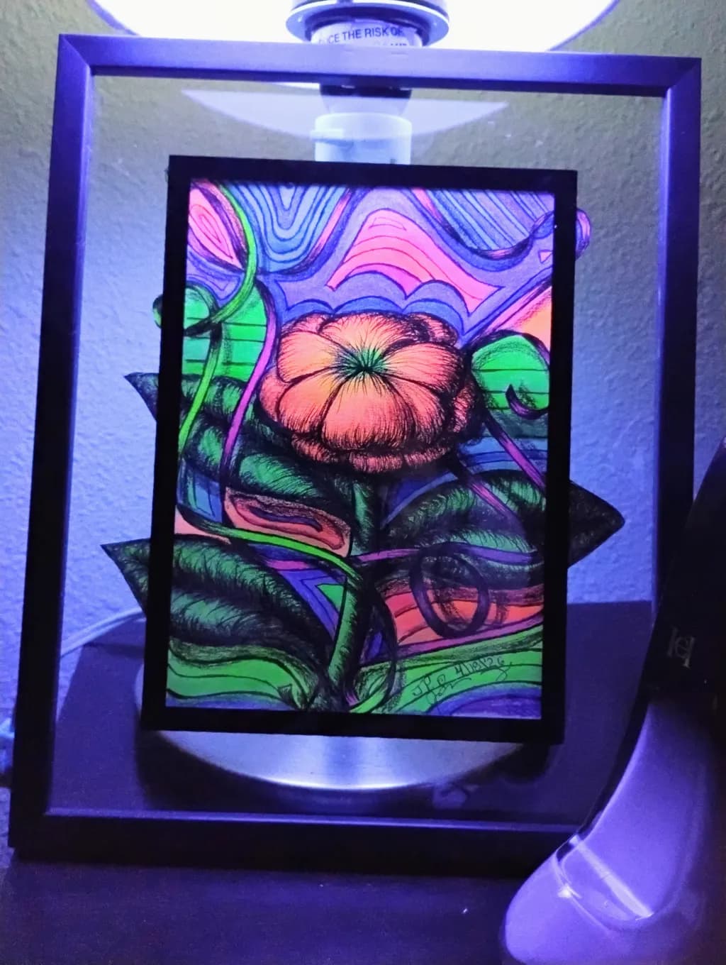 Electric Blossom black light view