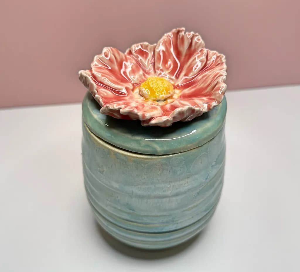 Daisy Lidded Jar