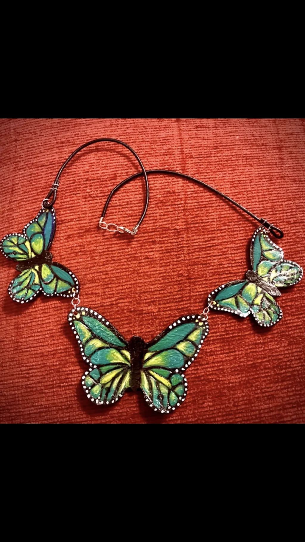 Emerald Flutter Necklace