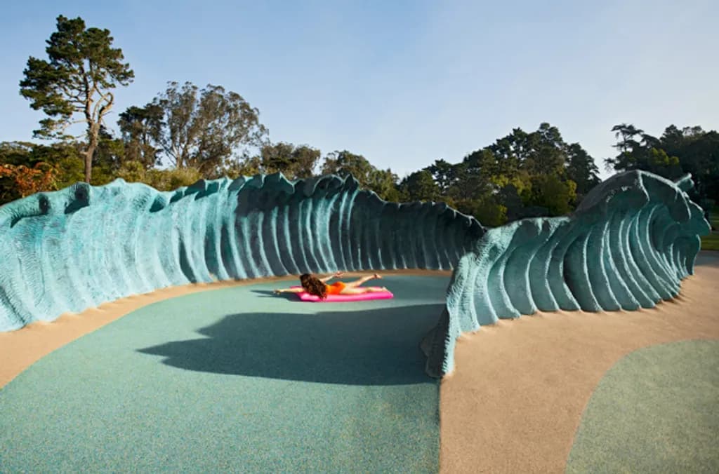 Curved Wave Playground